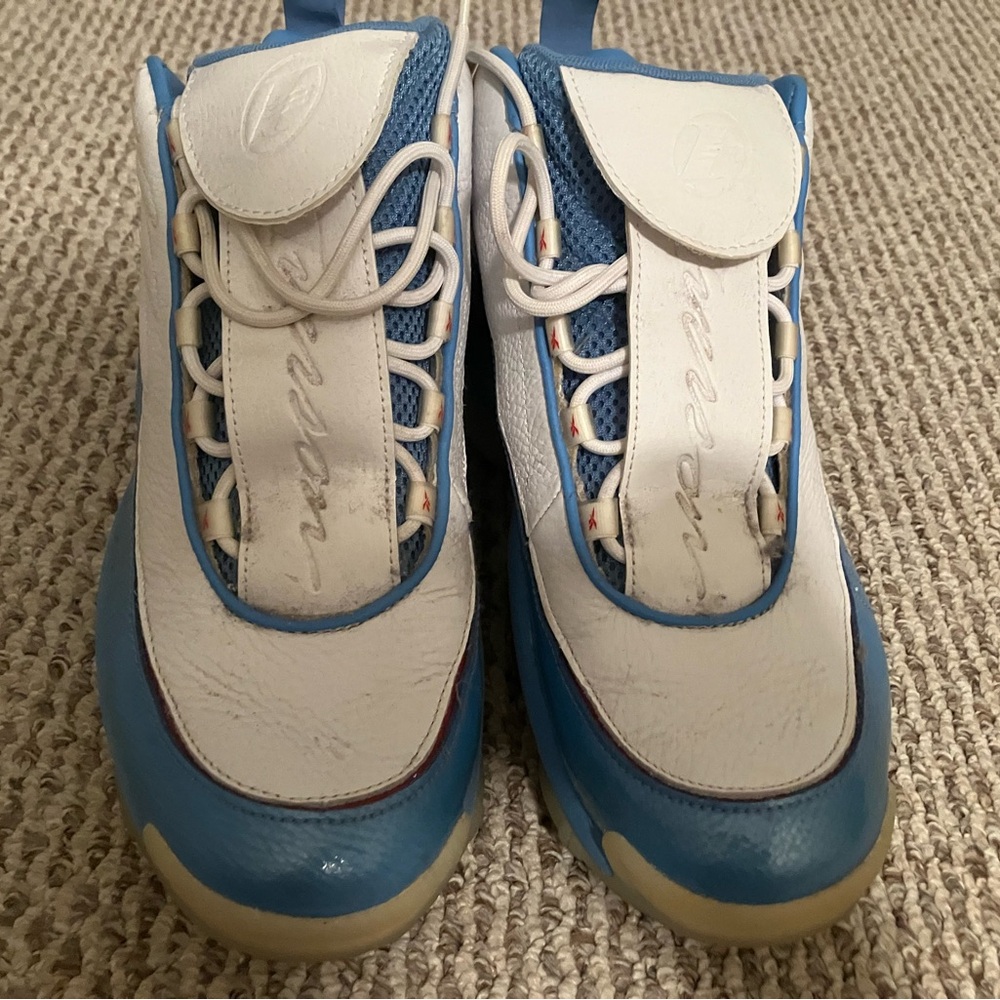 Reebok Reissue Allen Iverson “The Answer” Carolina blue and white